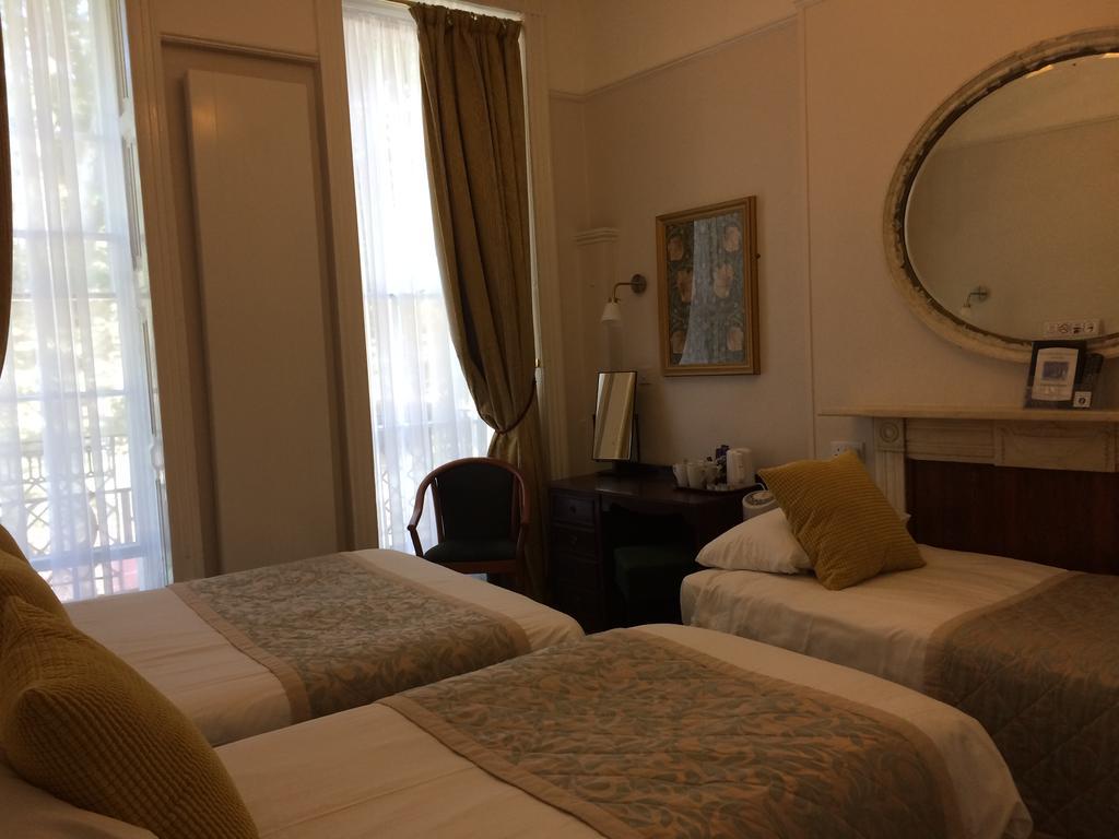 Crescent Hotel Лондон Екстериор снимка